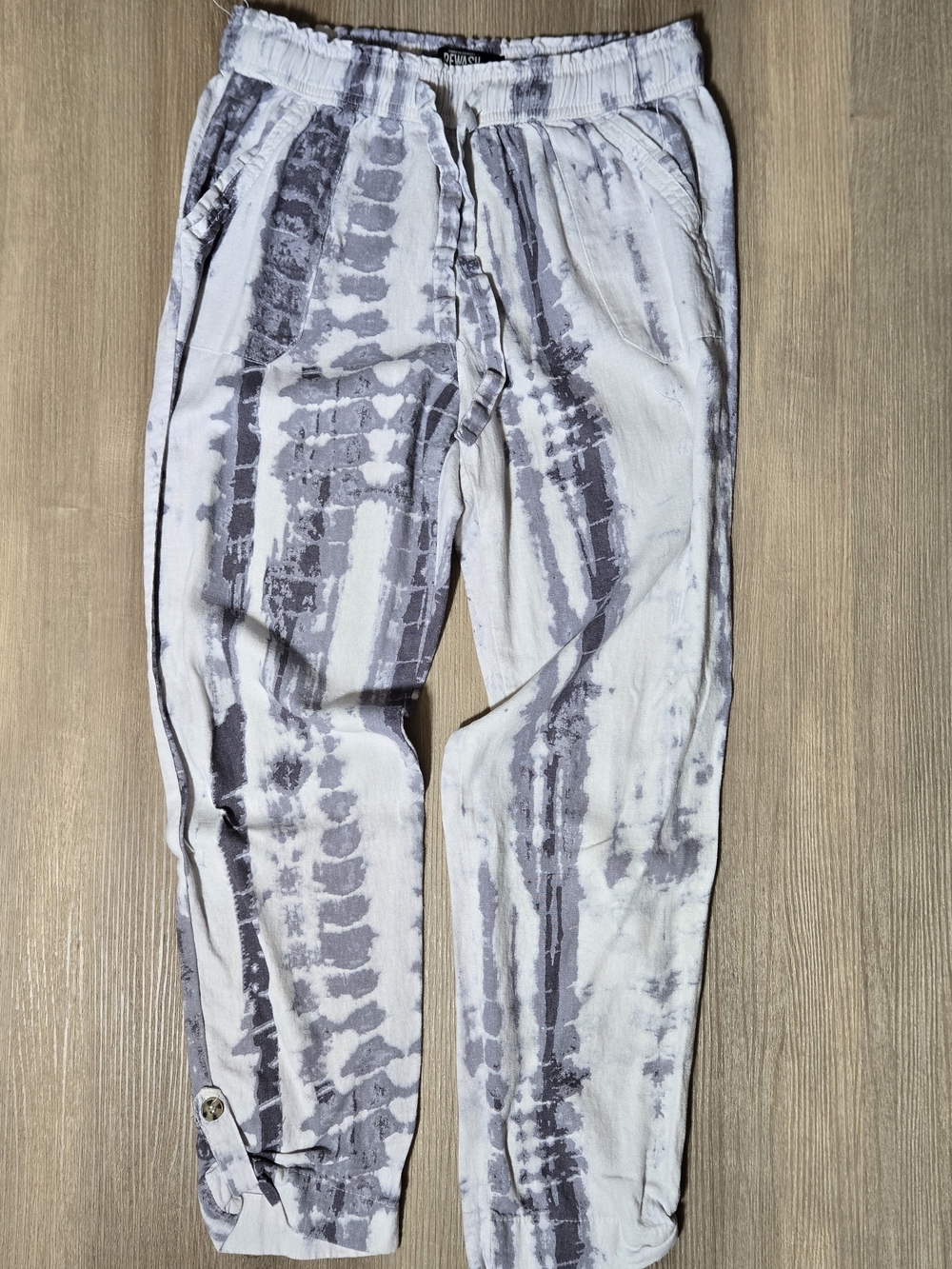 Tie-Dye Linen Capris